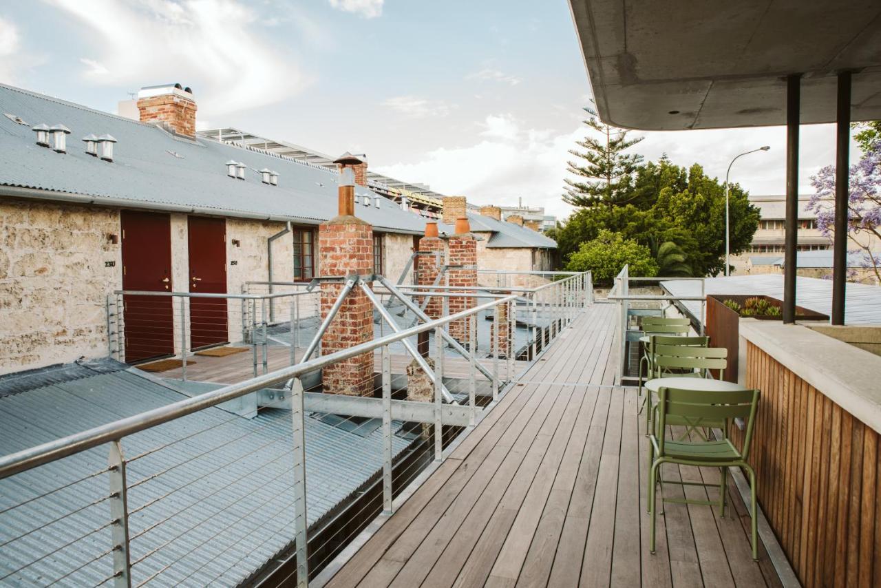 Warders By Garde Fremantle
